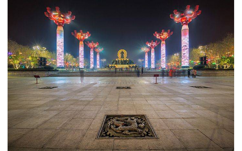 如何做廣場亮化能夠成為城市的一道亮麗風(fēng)景線？